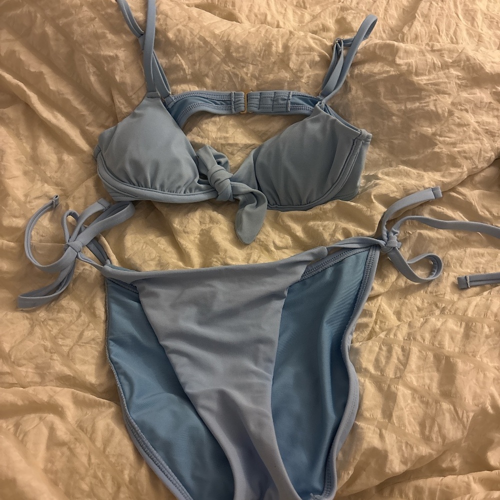 NEVER WORN baby blue bikini